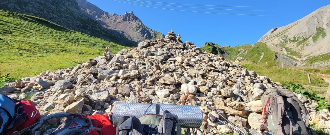 Partir à pied : le nomadisme qui tient dans un sac