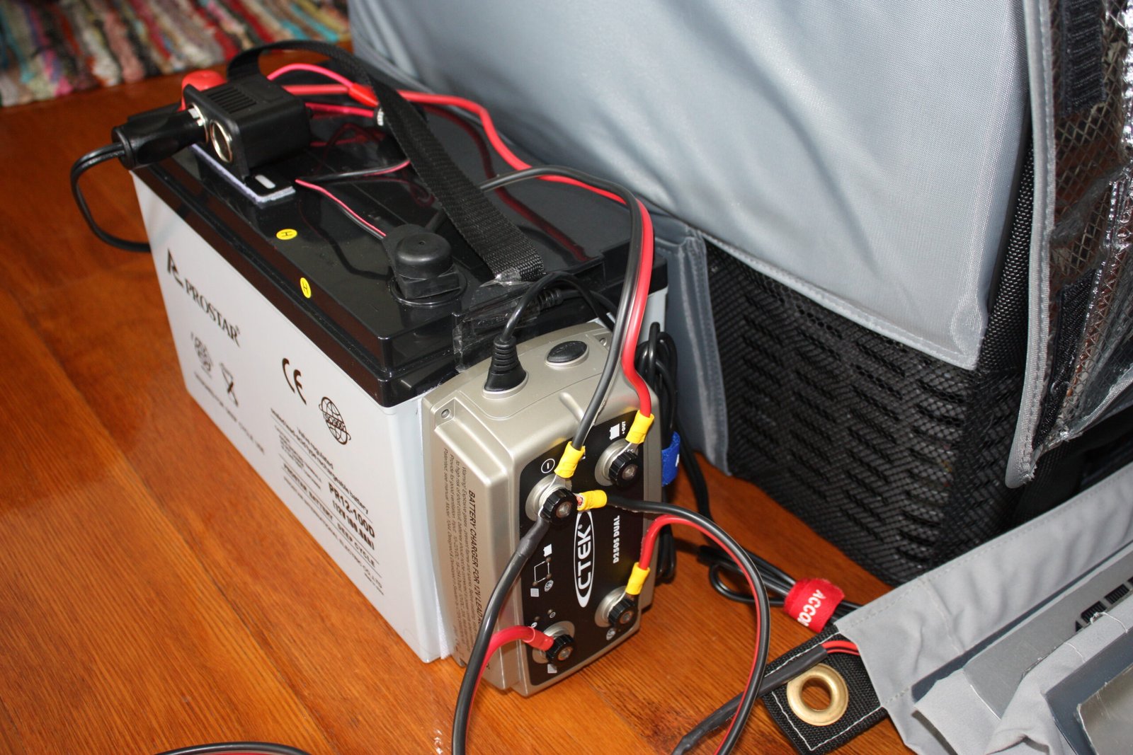 Batterie auxiliaire et chargeur, base du calcul en wattheures